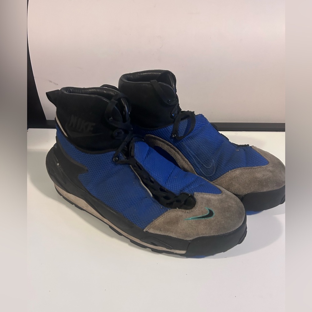 Men’s Nike Sacai x Magmascape Varsity Royal Blue Gray Size 13 Boots